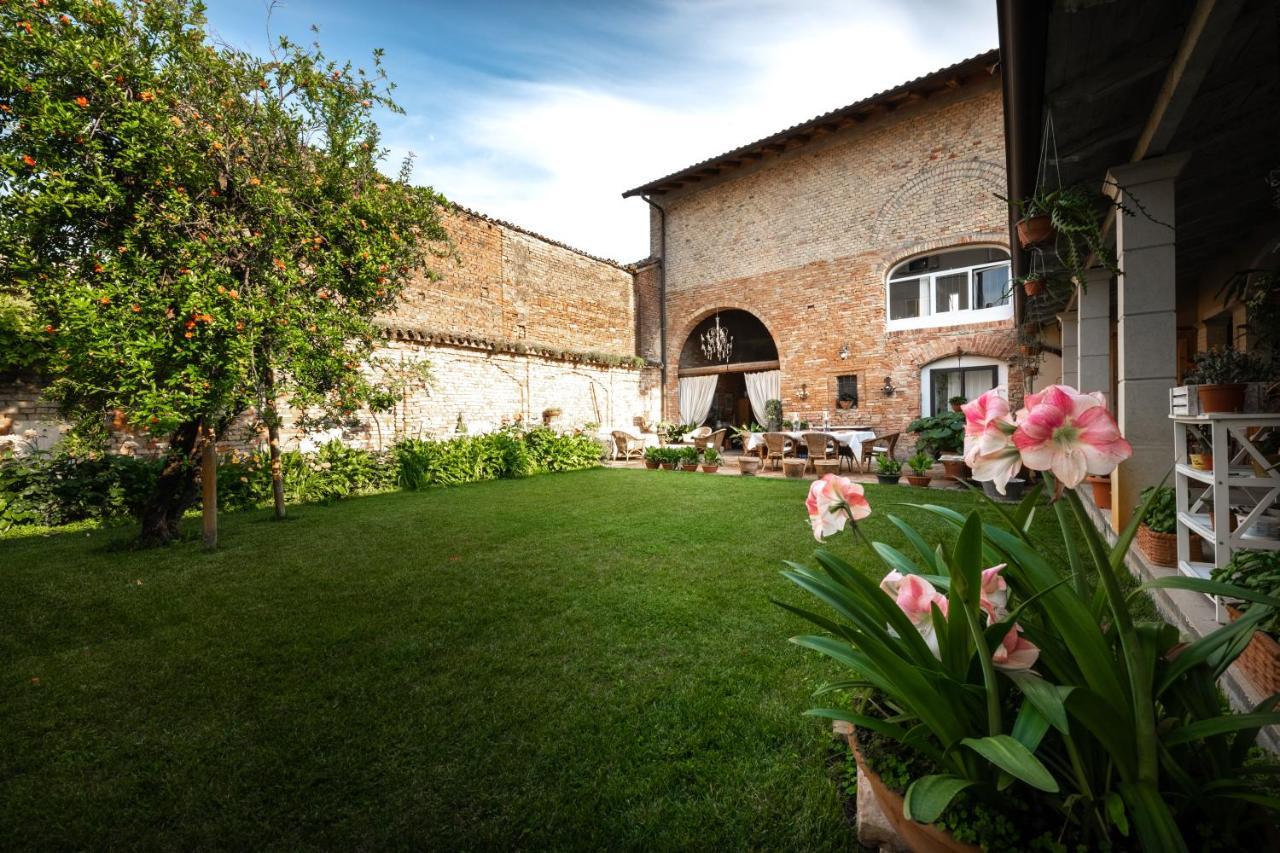 La Casa Nel Borgo Bed & Breakfast Piadena Exterior photo