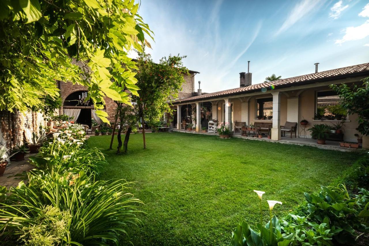 La Casa Nel Borgo Bed & Breakfast Piadena Exterior photo