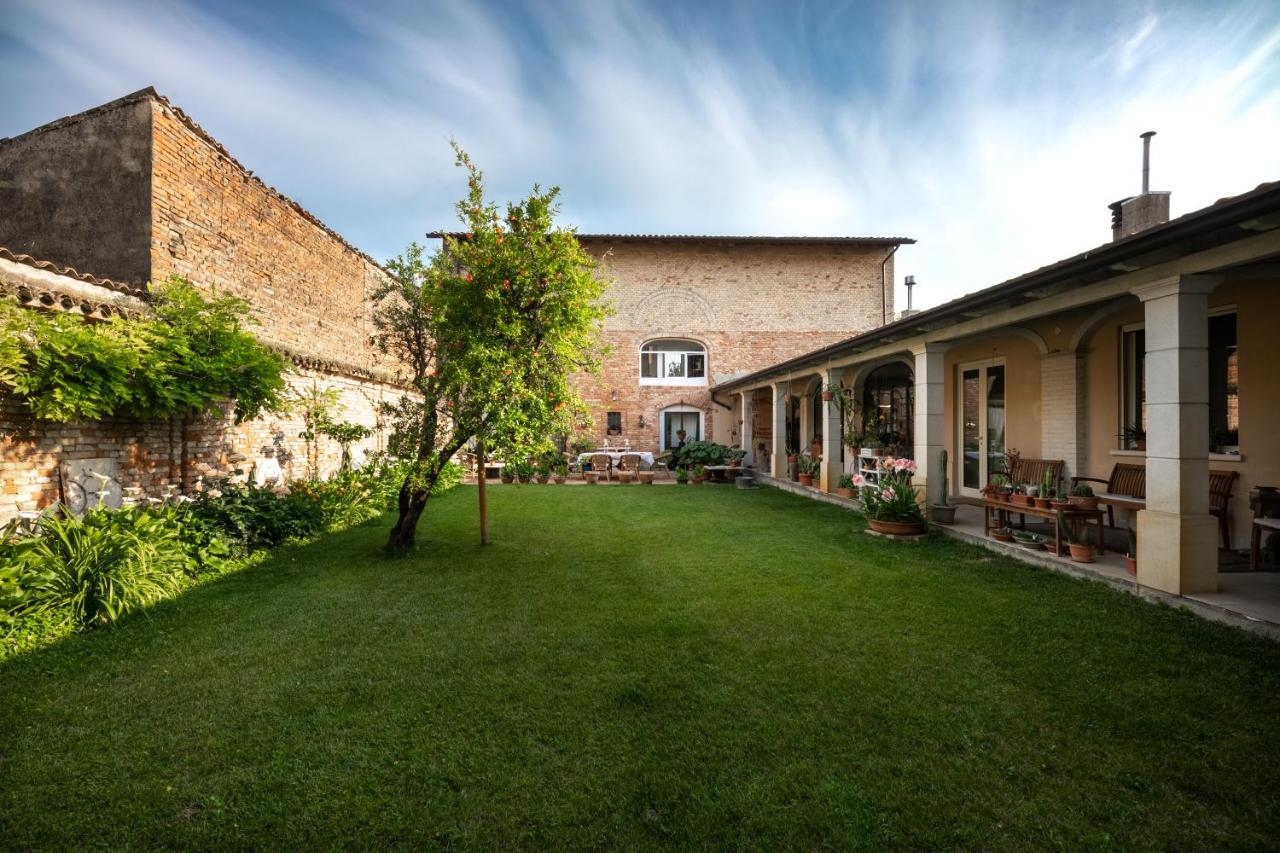 La Casa Nel Borgo Bed & Breakfast Piadena Exterior photo